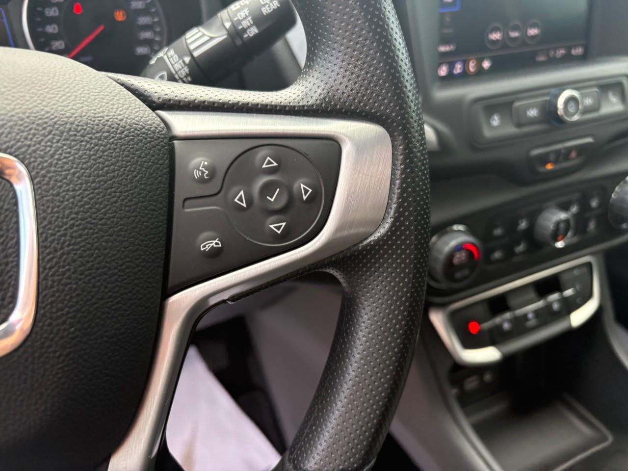 2024 GMC Terrain SLE 4dr All-Wheel Drive Photo