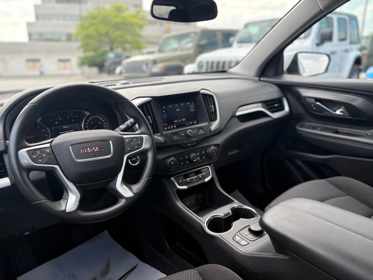 2024 GMC Terrain SLE 4dr All-Wheel Drive Photo