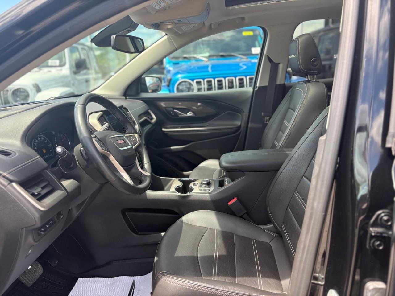 2023 GMC Terrain Denali All-Wheel Drive Photo