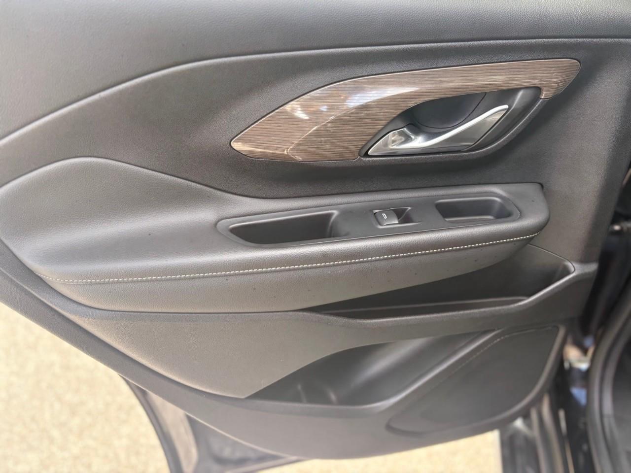 2023 GMC Terrain Denali All-Wheel Drive Photo