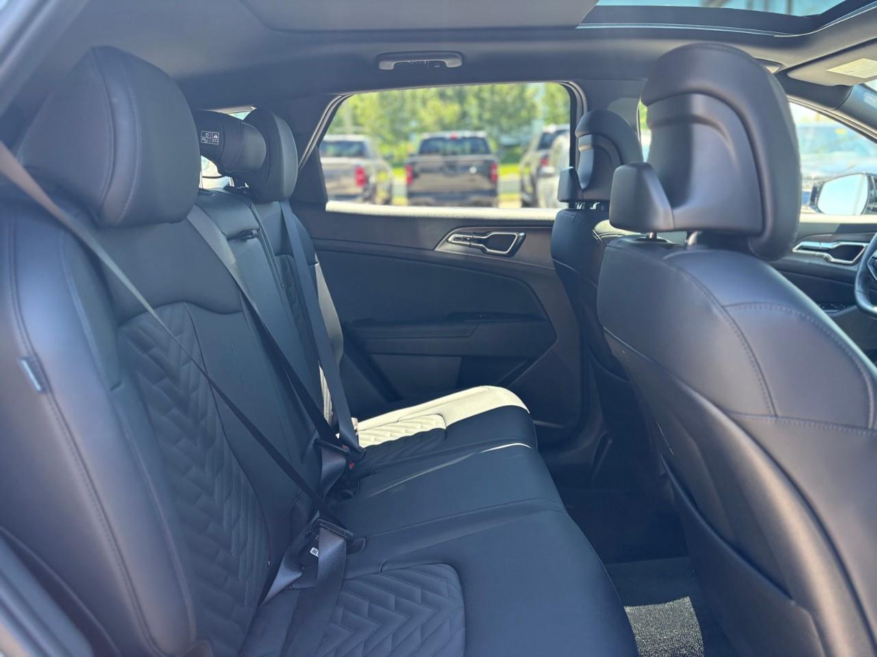 2026 Kia Sportage X-Line Limited w/Black Interior 4dr All-Wheel Drive Photo