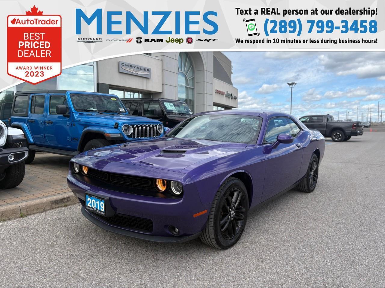 2019 Dodge Challenger SXT 2dr All-Wheel Drive Coupe Photo0