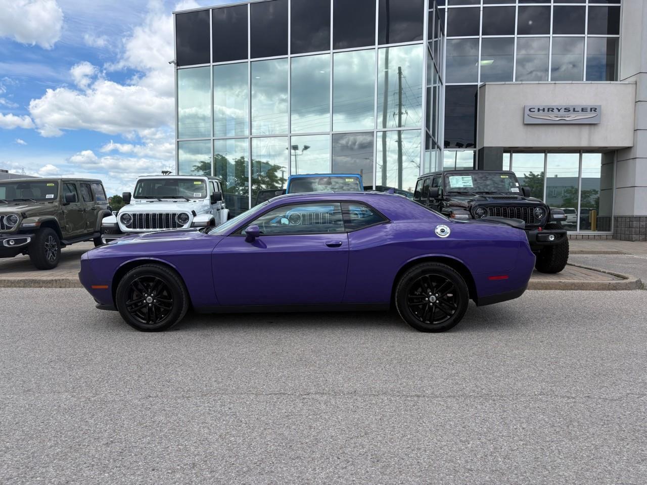 2019 Dodge Challenger SXT 2dr All-Wheel Drive Coupe Photo2