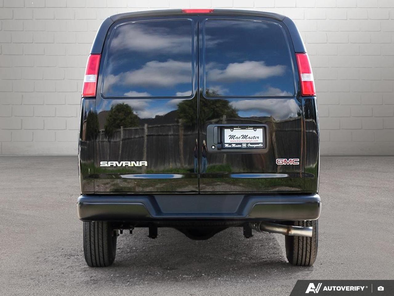 2026 GMC Savana Cargo Van 2500 Extended Wheelbase Rear-Wheel Drive Photo