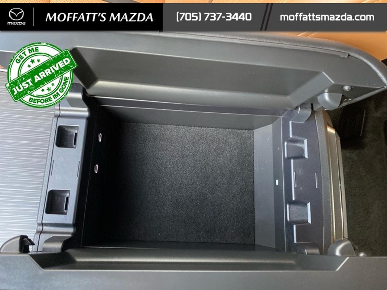 2024 Mazda CX-90 MHEV Signature Photo