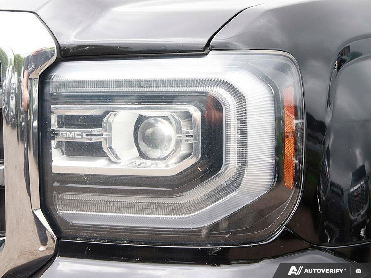 2017 GMC Sierra 1500 SLTSLT PREMIUM PLUS, 5.3L V8, 4X4, ALLOYS, LEATHER Photo