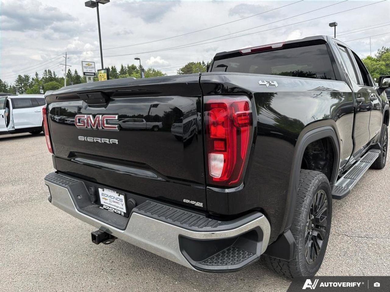 2020 GMC Sierra 1500 One Owner   Keyless Entry   Trailer Brake Controll Photo