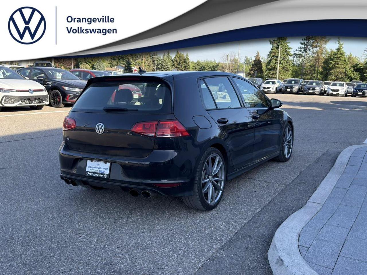 2017 Volkswagen Golf R 5dr HB DSG Photo