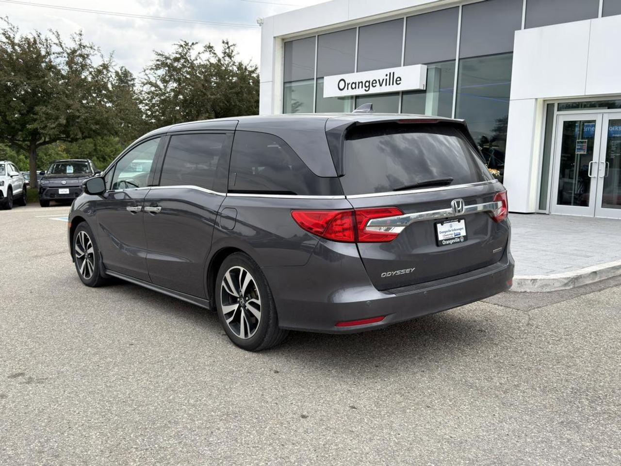 2020 Honda Odyssey Touring Auto Photo