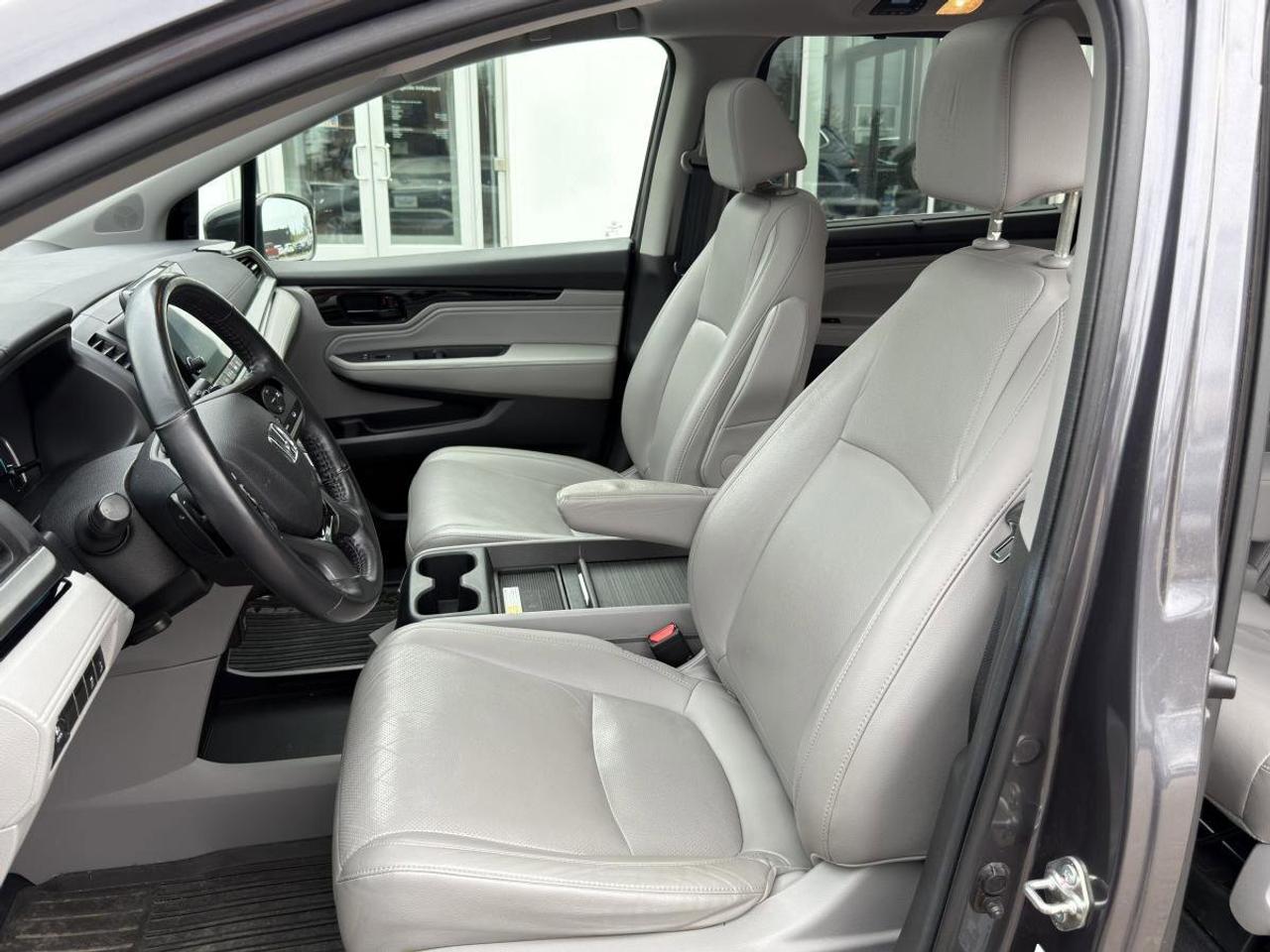 2020 Honda Odyssey Touring Auto Photo