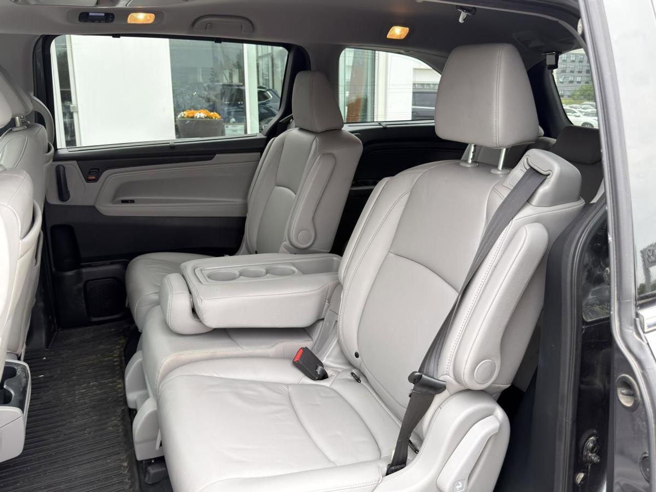 2020 Honda Odyssey Touring Auto Photo