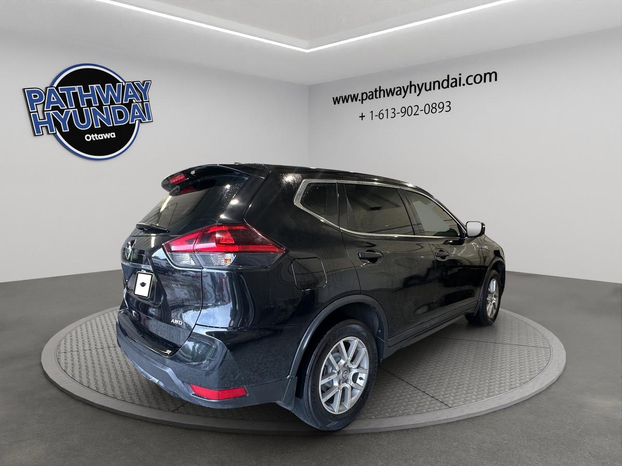 2019 Nissan Rogue S | Reverse Cam | Heated Seats Photo