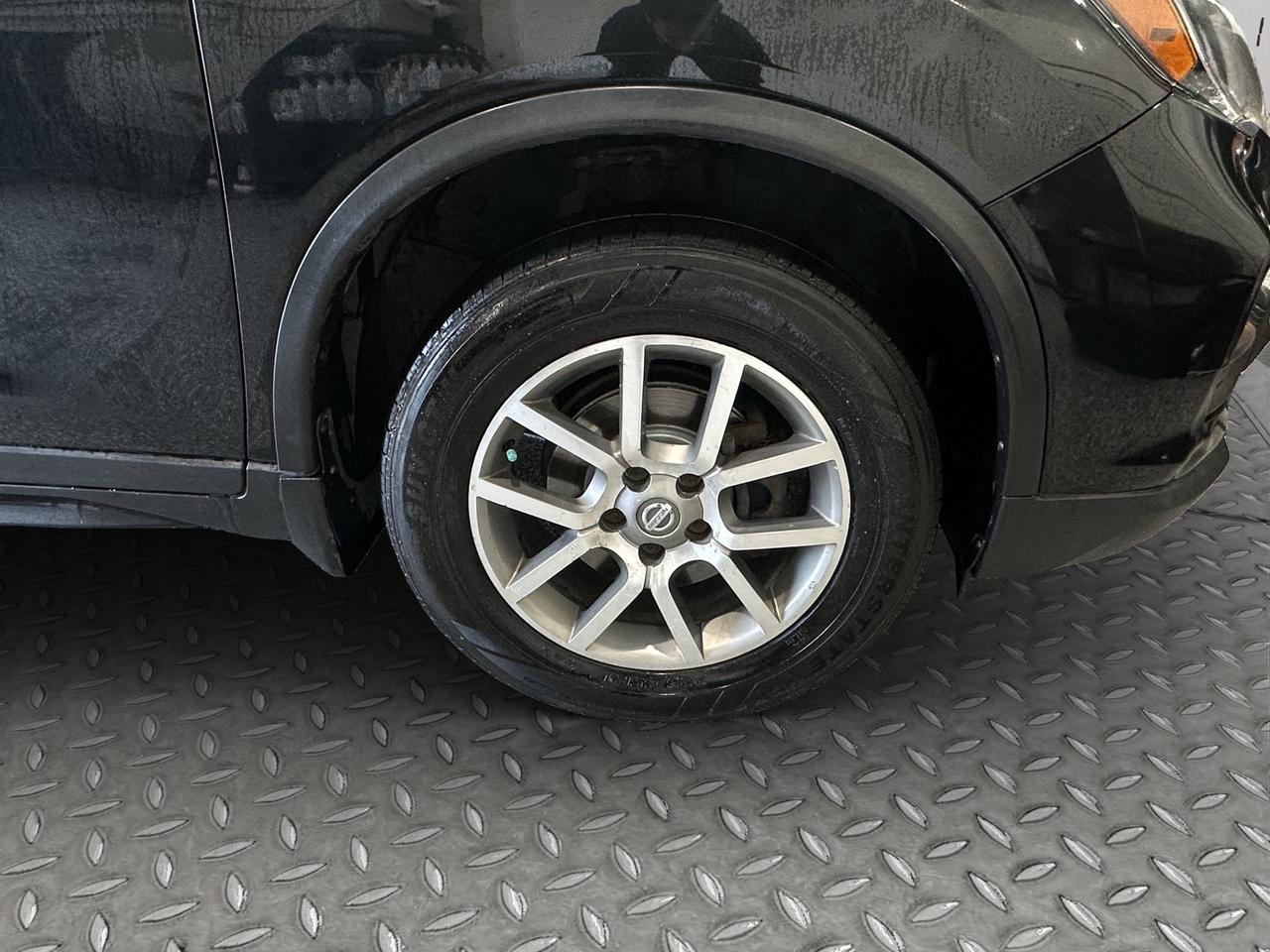 2019 Nissan Rogue S | Reverse Cam | Heated Seats Photo