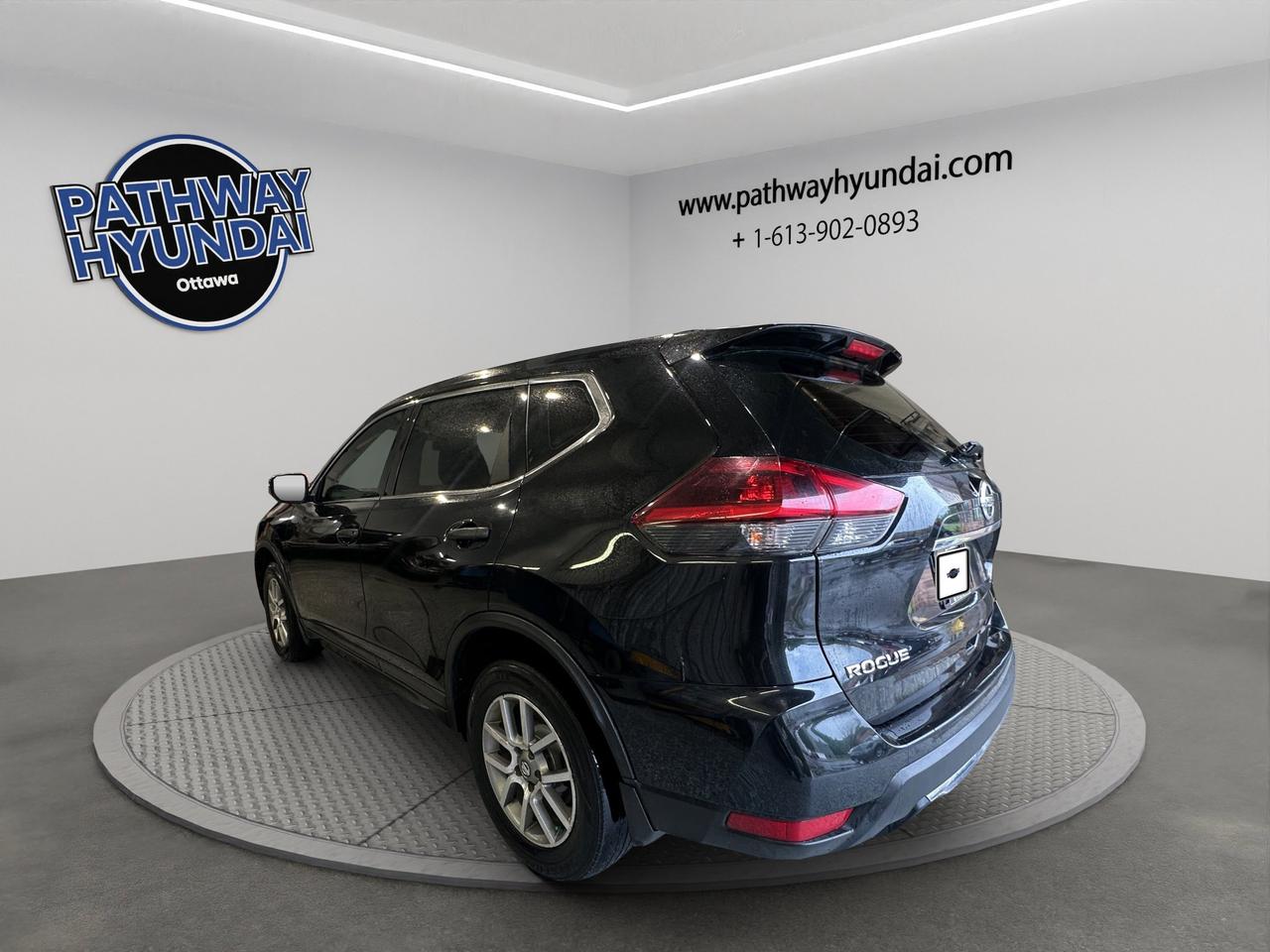 2019 Nissan Rogue S | Reverse Cam | Heated Seats Photo