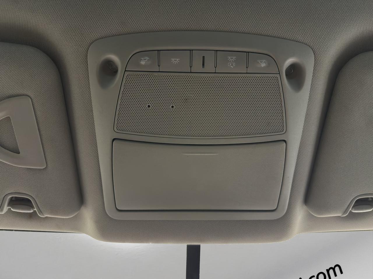 2019 Nissan Rogue S | Reverse Cam | Heated Seats Photo