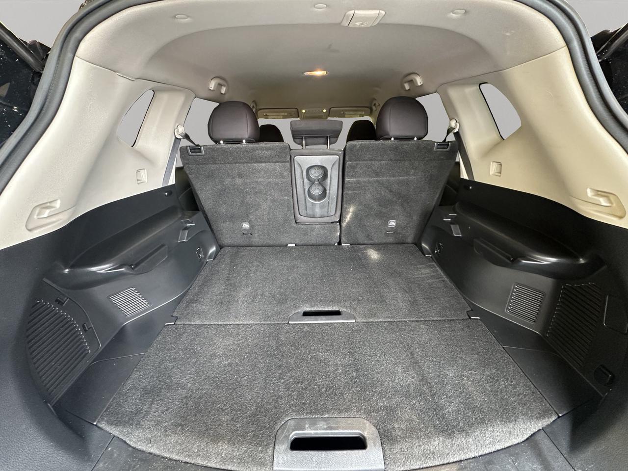 2019 Nissan Rogue S | Reverse Cam | Heated Seats Photo