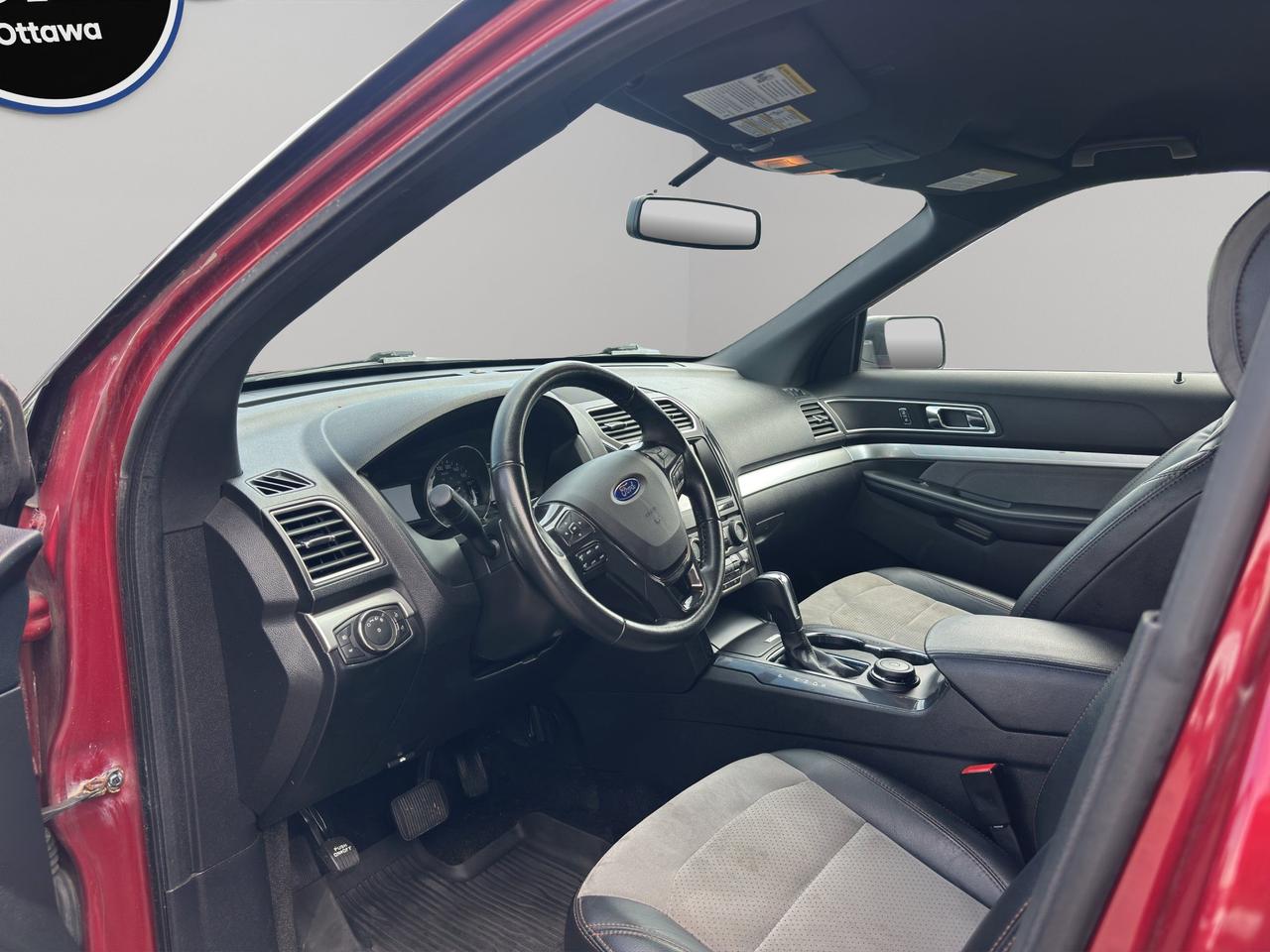 2017 Ford Explorer XLT | Reverse Cam | Heated Seats Photo