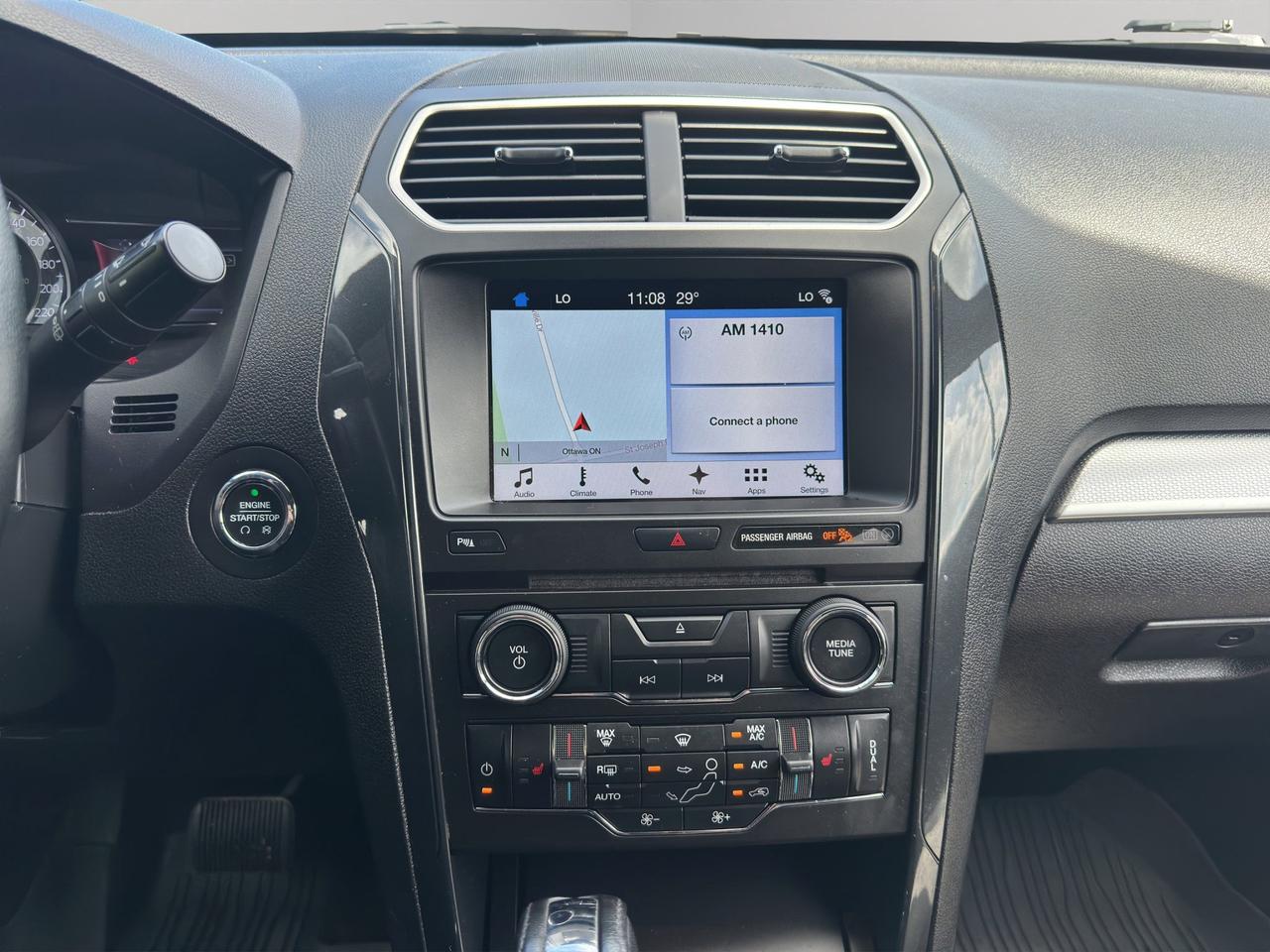 2017 Ford Explorer XLT | Reverse Cam | Heated Seats Photo