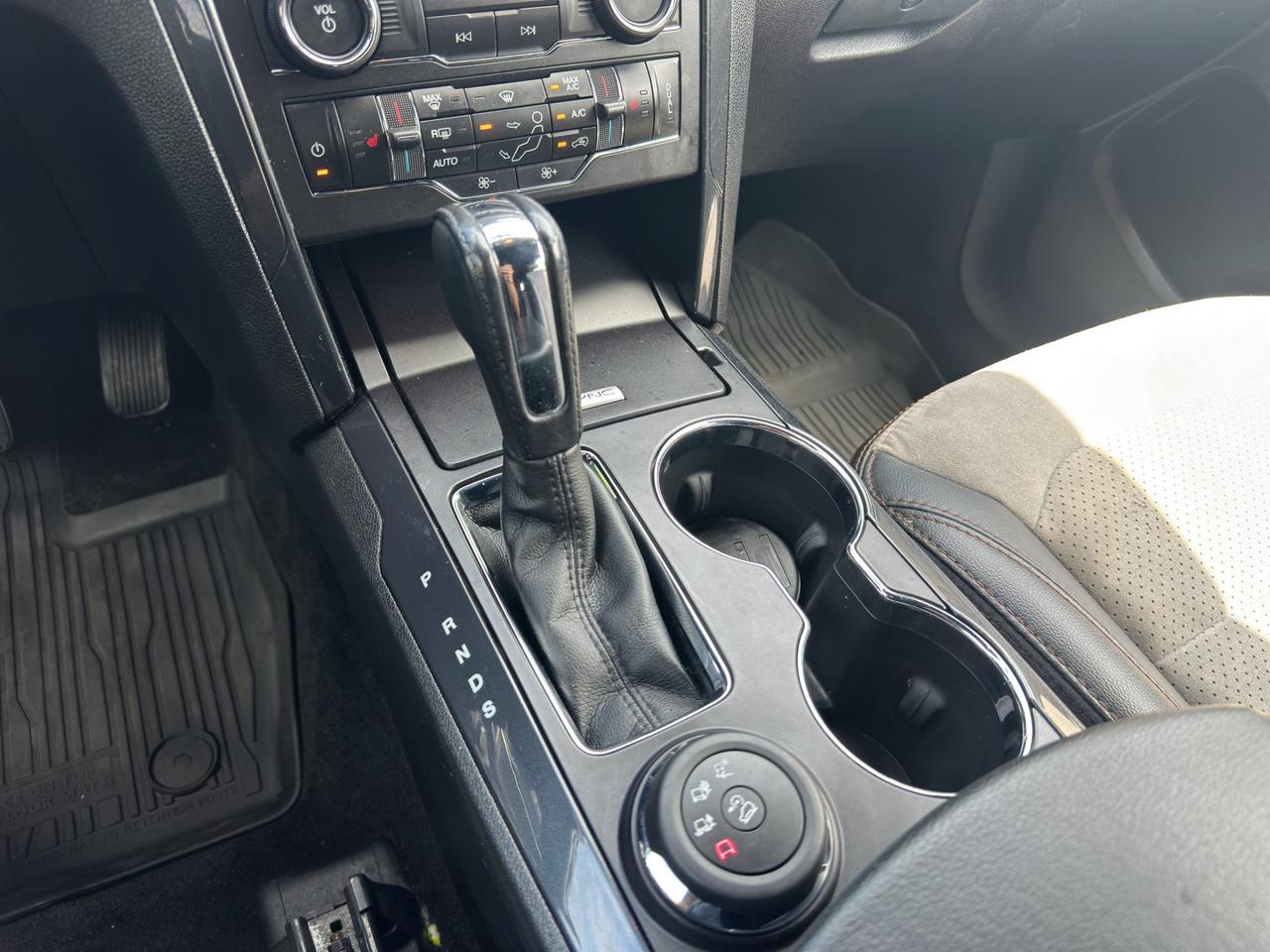 2017 Ford Explorer XLT | Reverse Cam | Heated Seats Photo
