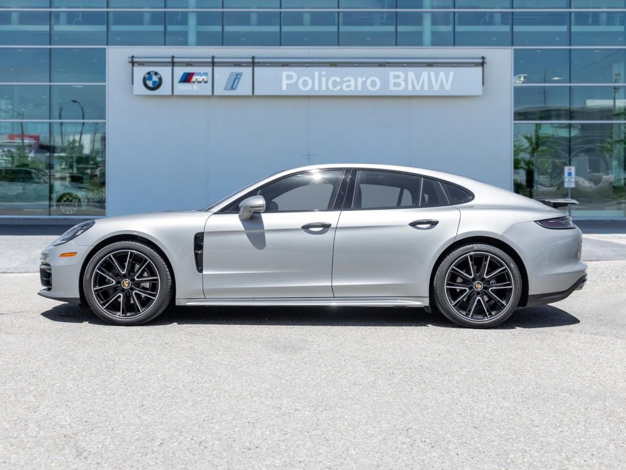 2023 Porsche Panamera  Photo2