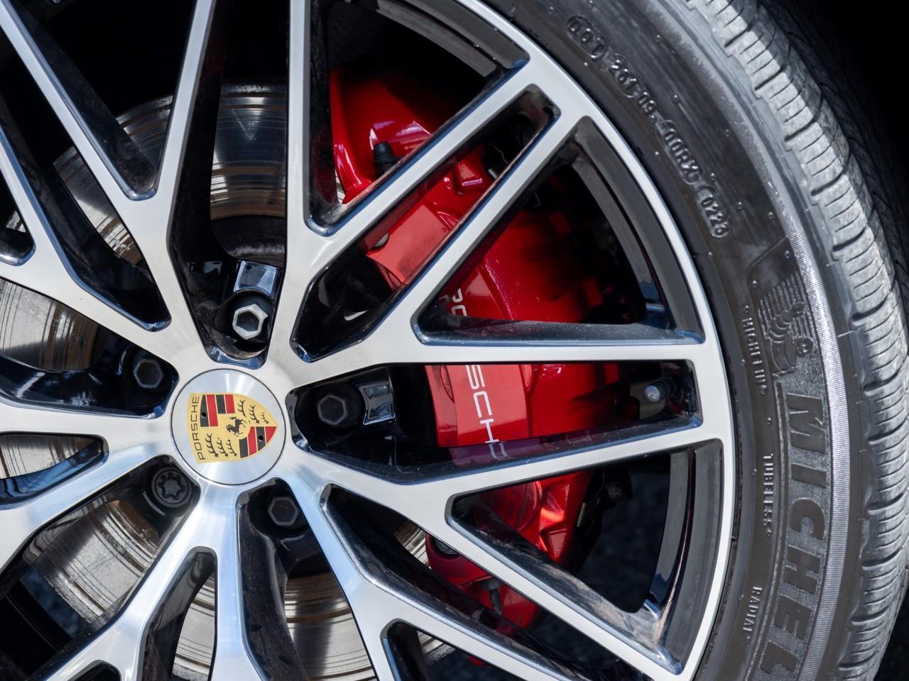 2023 Porsche Macan S 4dr All-Wheel Drive Photo