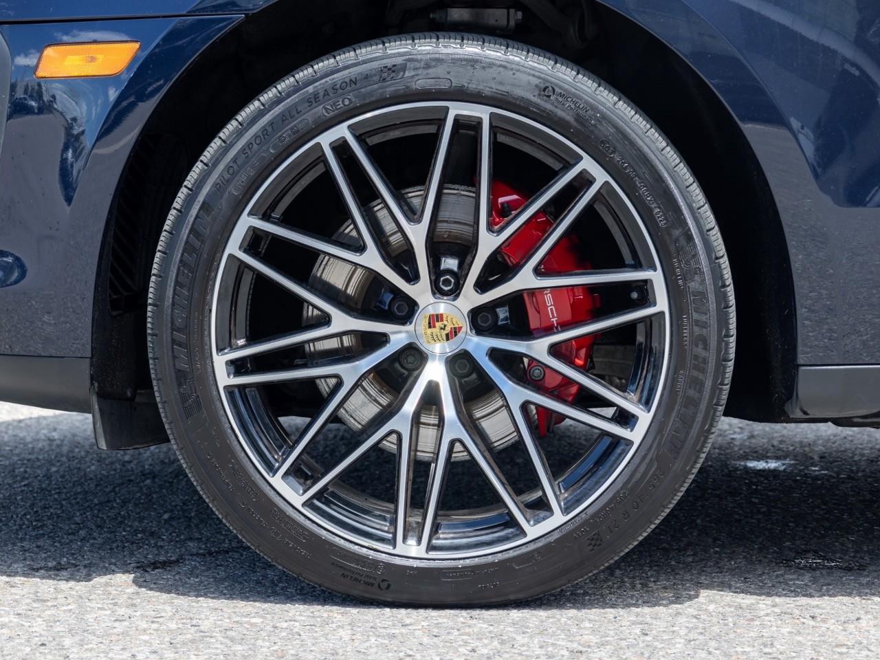 2023 Porsche Macan S 4dr All-Wheel Drive Photo