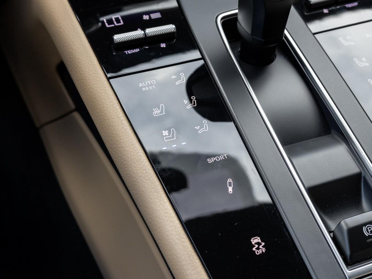 2023 Porsche Macan S 4dr All-Wheel Drive Photo