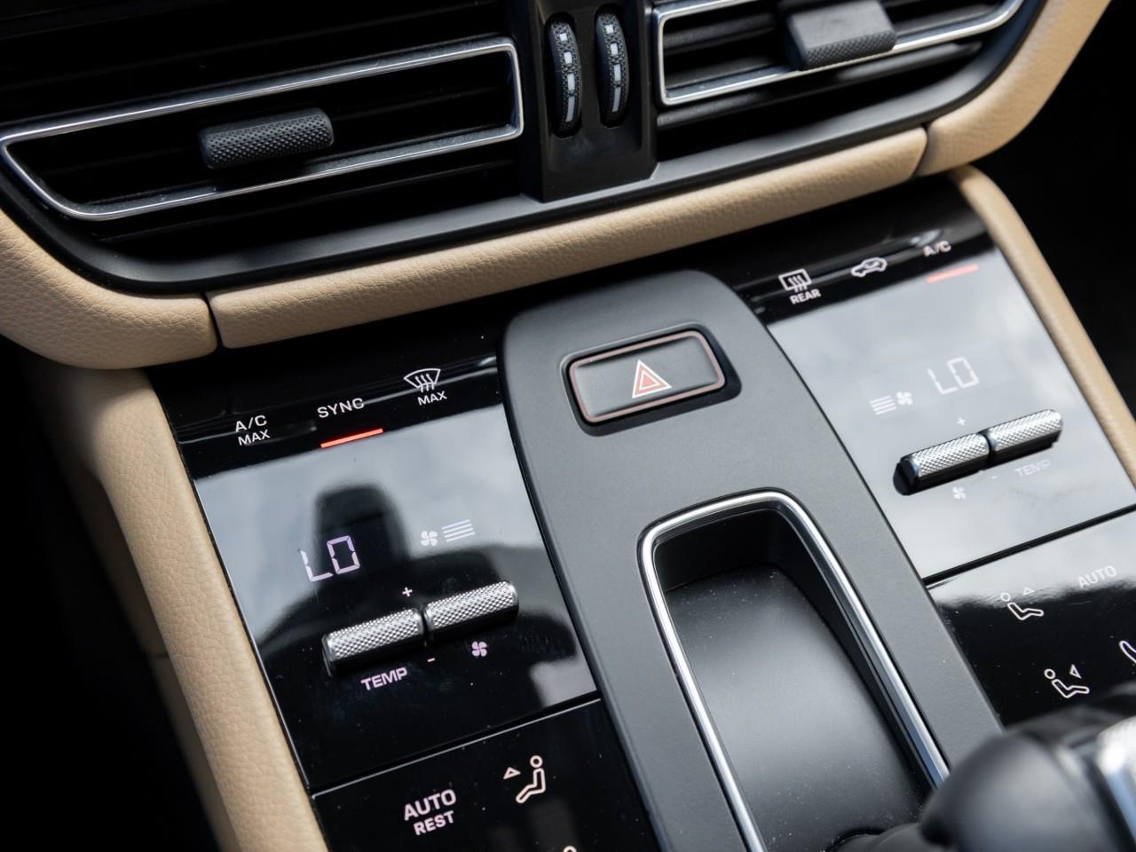 2023 Porsche Macan S 4dr All-Wheel Drive Photo