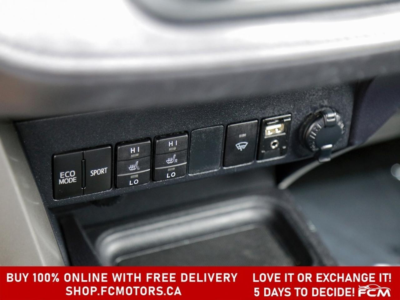 2016 Toyota RAV4 LE ~AUTOMATIC, FULLY CERTIFIED WITH WARRANTY!!!!~ Photo