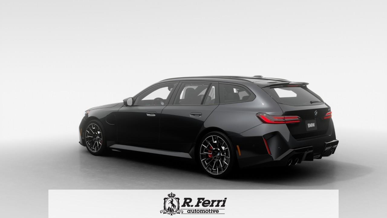 2027 BMW M5 Base 4dr All-Wheel Drive Touring Photo