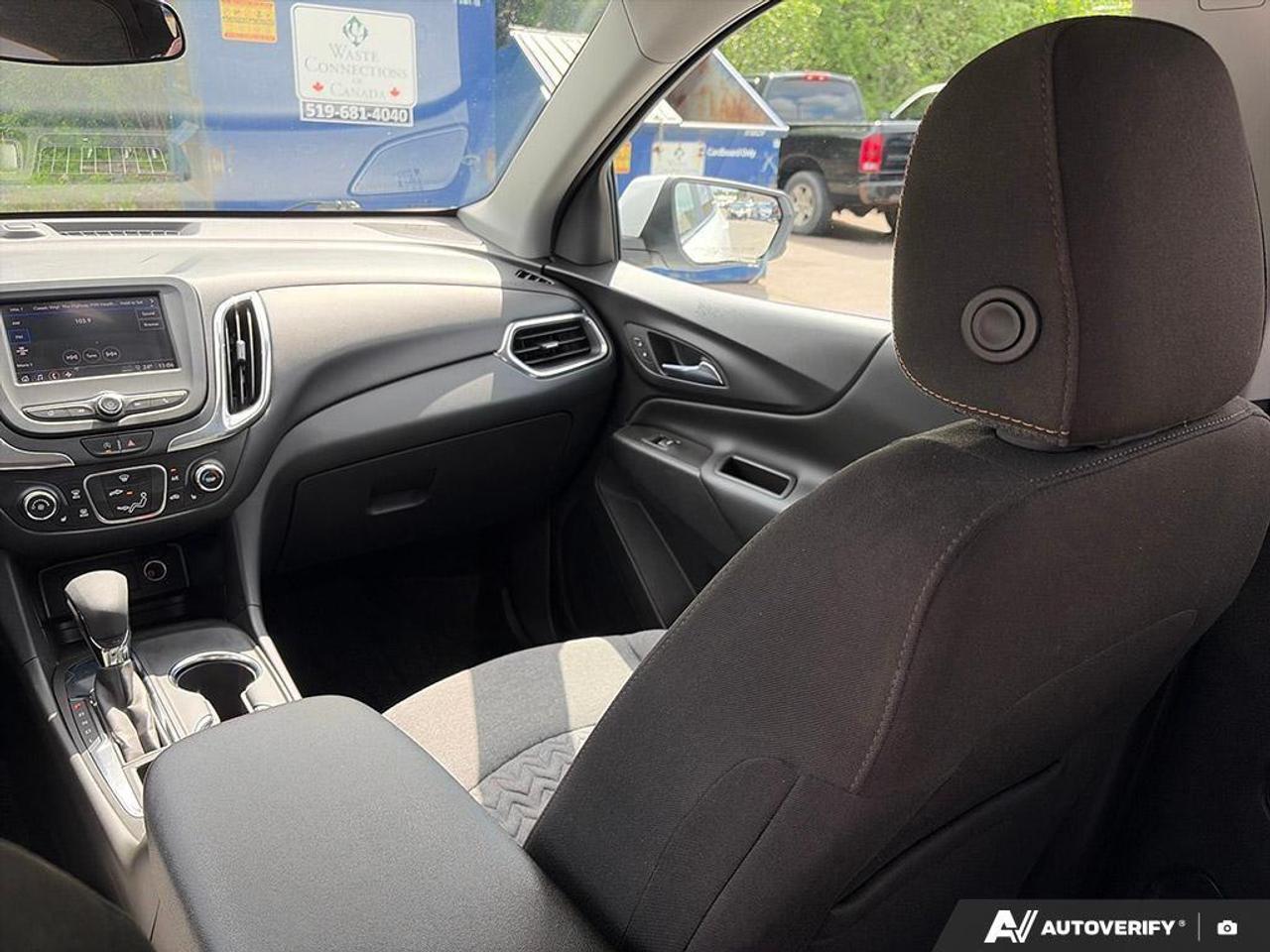 2023 Chevrolet Equinox LT Front-wheel Drive Photo