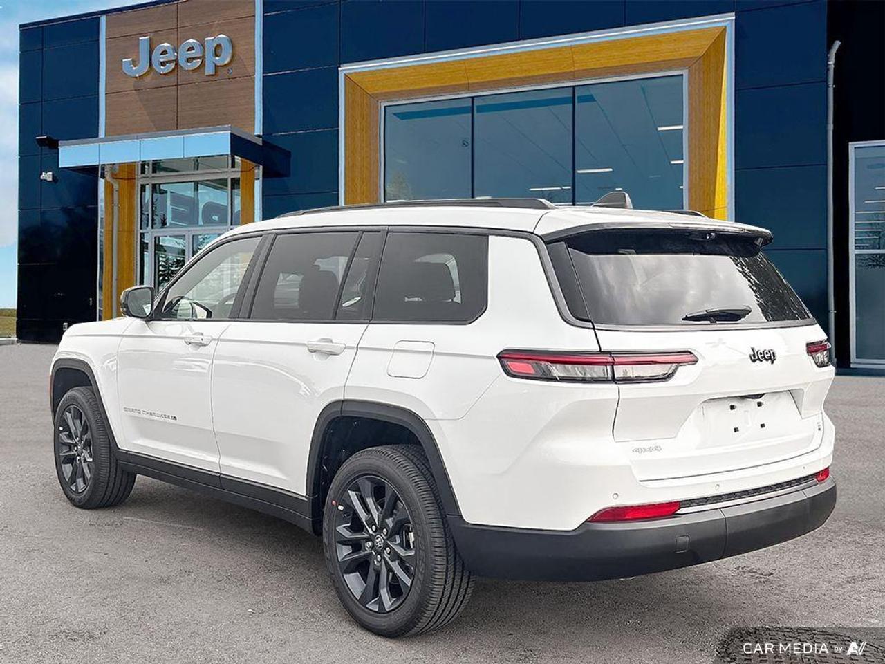 2026 Jeep Grand Cherokee L Base 4dr 4x4 Photo