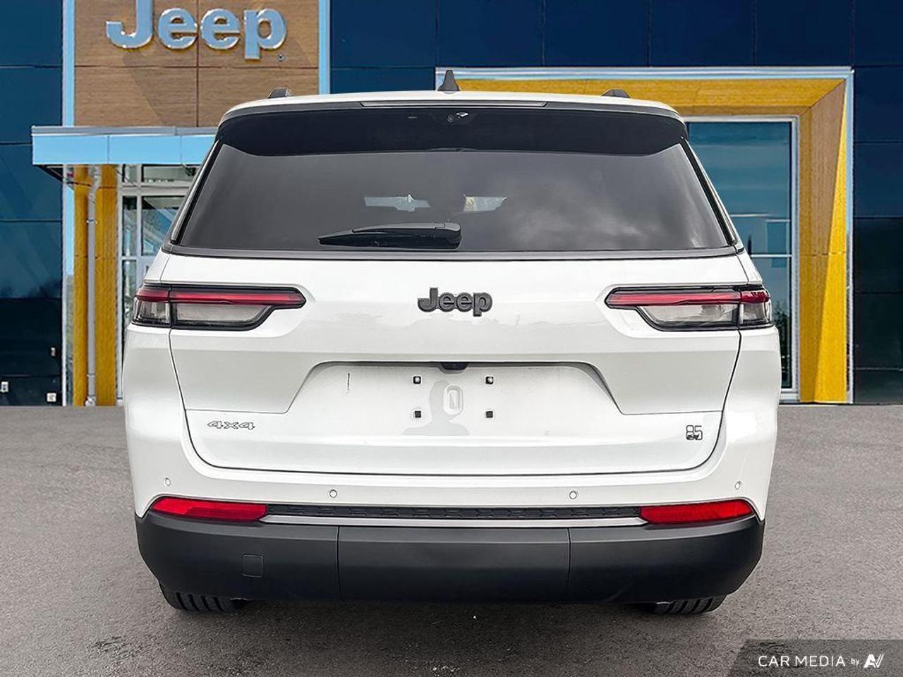 2026 Jeep Grand Cherokee L Base 4dr 4x4 Photo