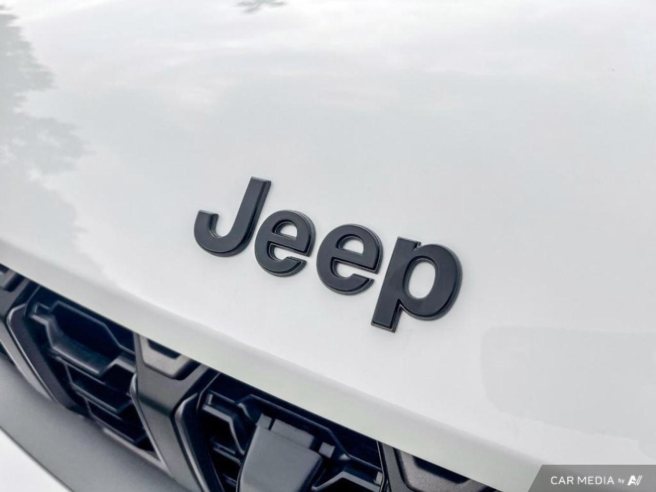 2026 Jeep Grand Cherokee L Base 4dr 4x4 Photo