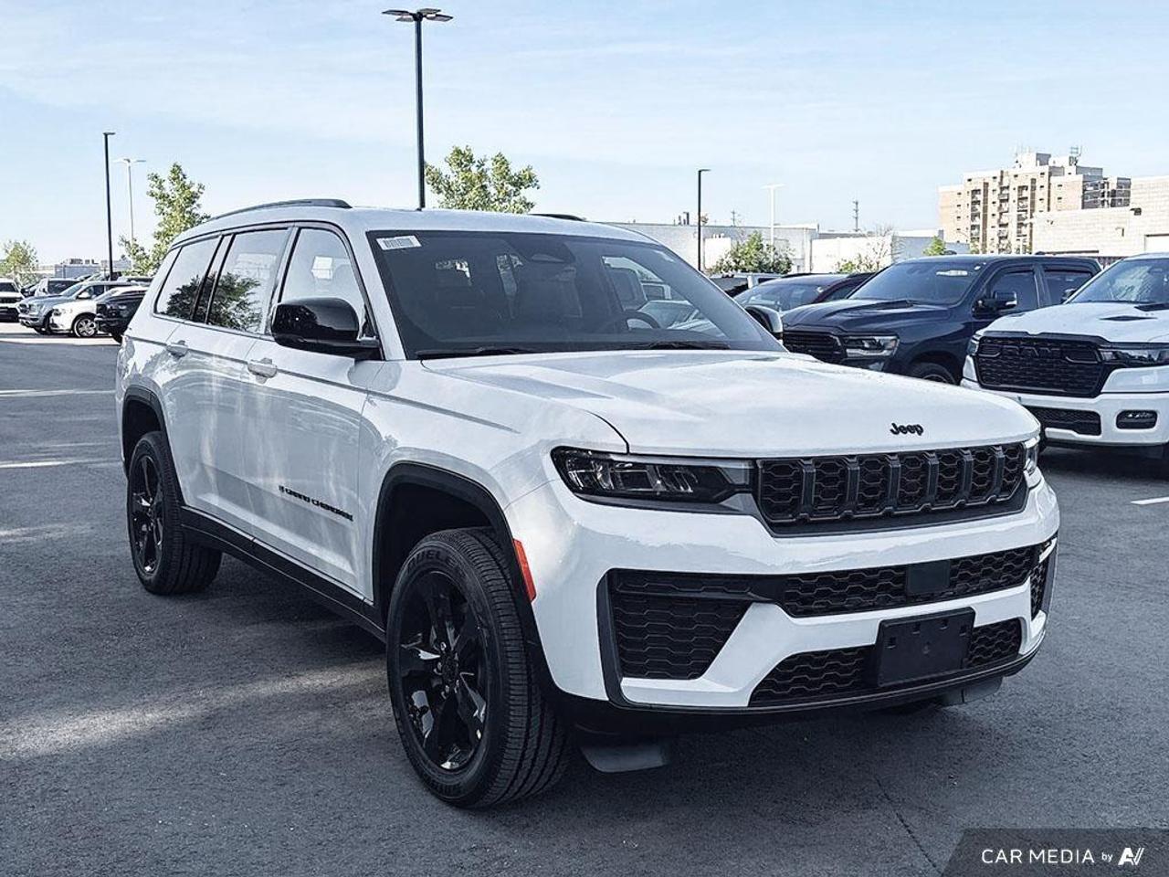 2026 Jeep Grand Cherokee L Base 4dr 4x4 Photo