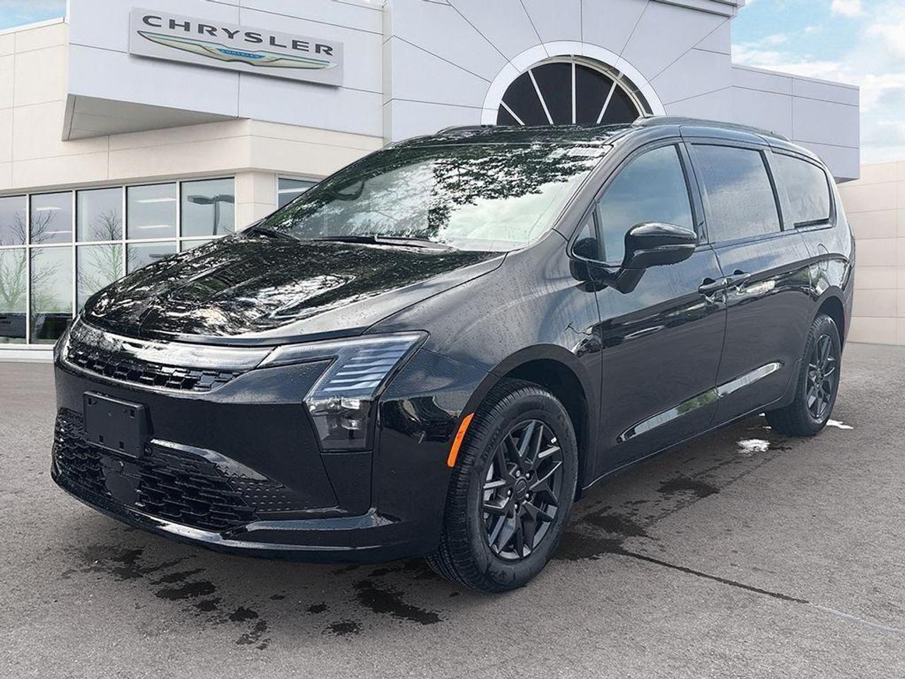 2027 Chrysler Pacifica Select All-Wheel Drive Passenger Van Photo0