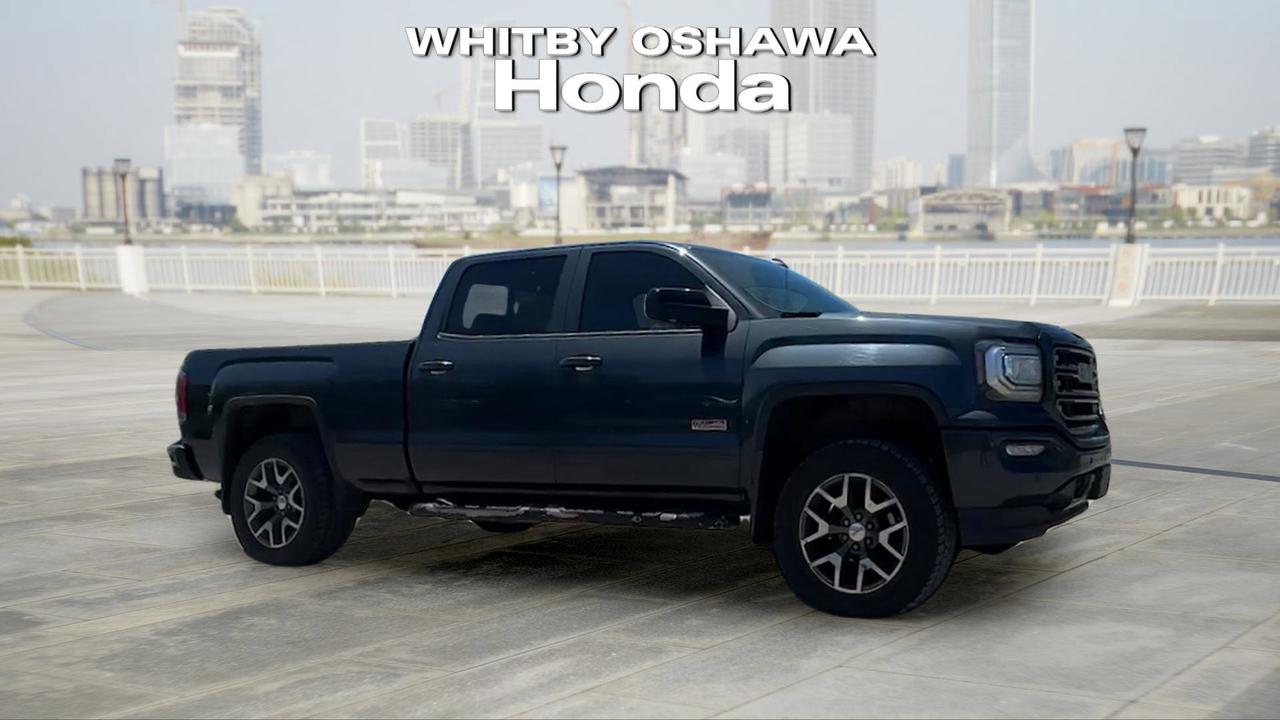 2017 GMC Sierra 1500 4WD Crew Cab 153.0  SLT Photo