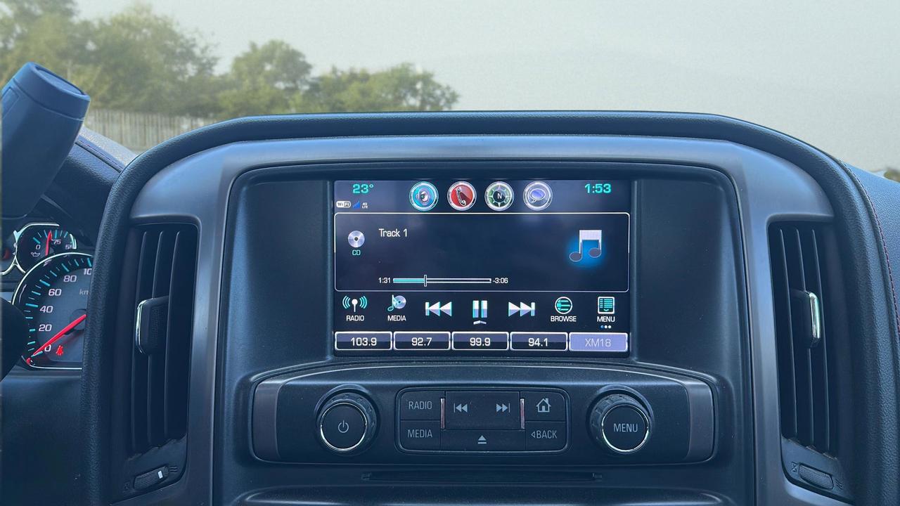 2017 GMC Sierra 1500 4WD Crew Cab 153.0  SLT Photo