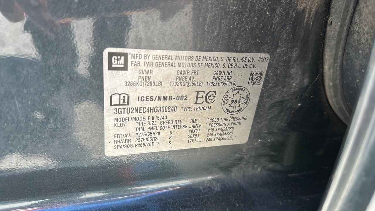 2017 GMC Sierra 1500 4WD Crew Cab 153.0  SLT Photo