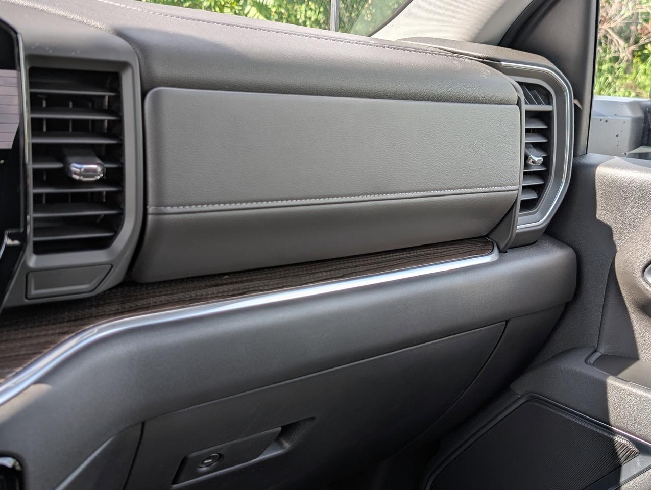 2025 Chevrolet SILVERADO 2500HD LT Photo