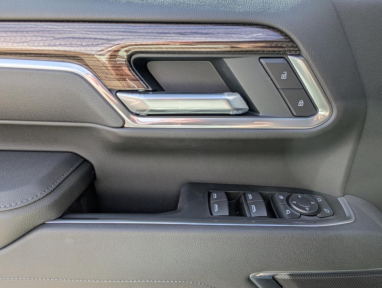 2025 Chevrolet SILVERADO 2500HD LT Photo