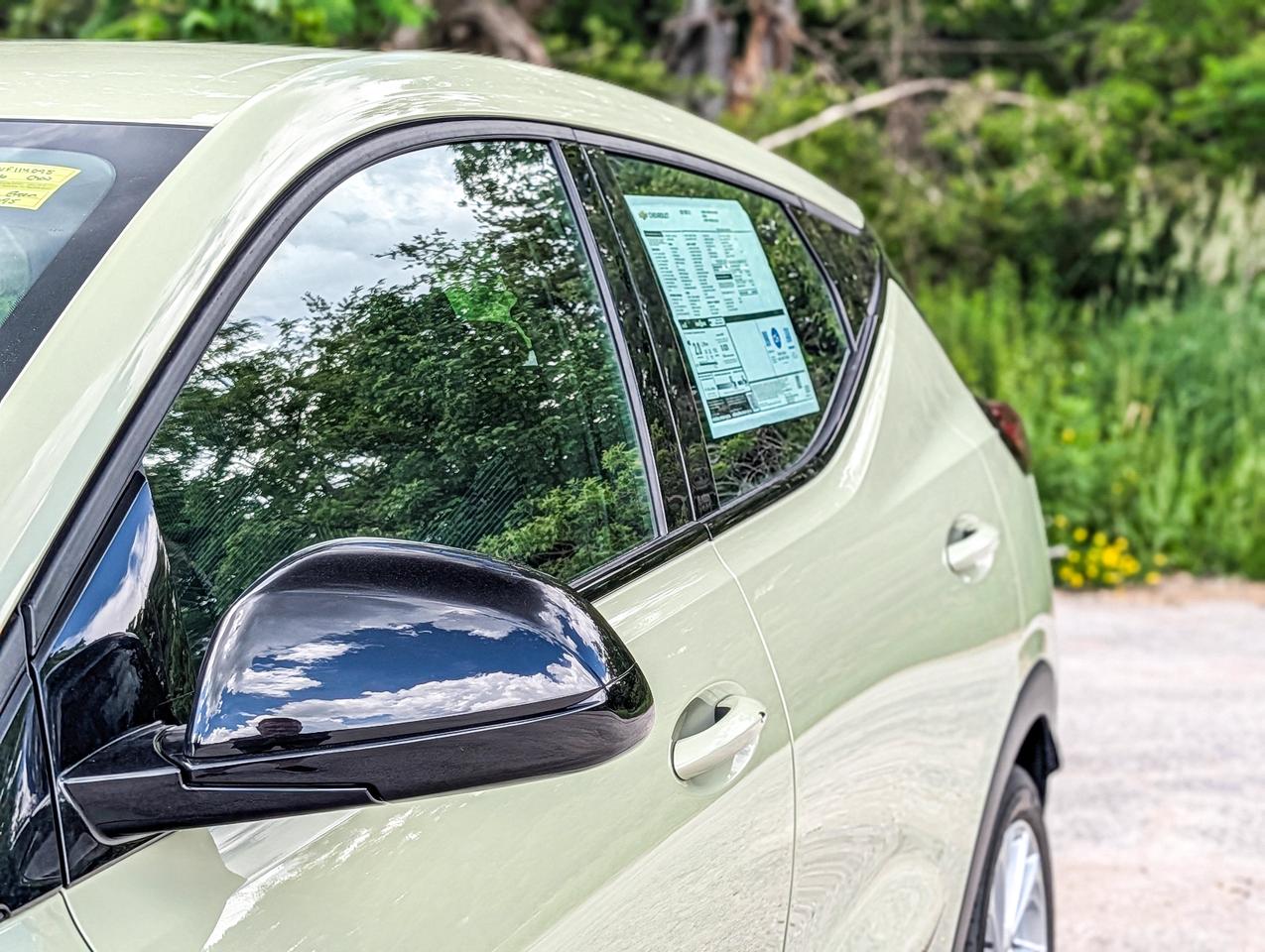 2027 Chevrolet Bolt LT Photo