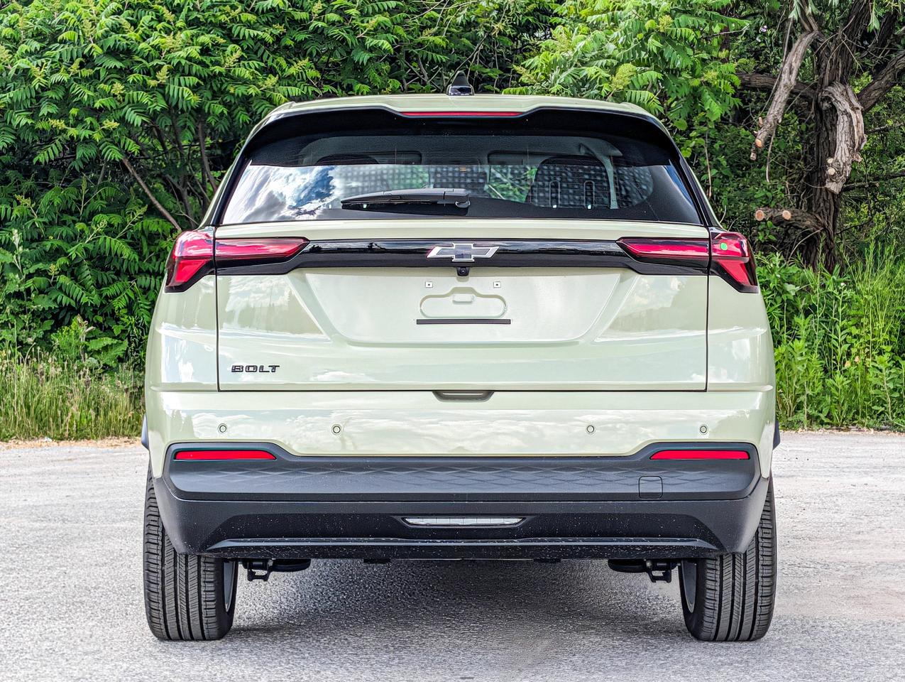 2027 Chevrolet Bolt LT Photo