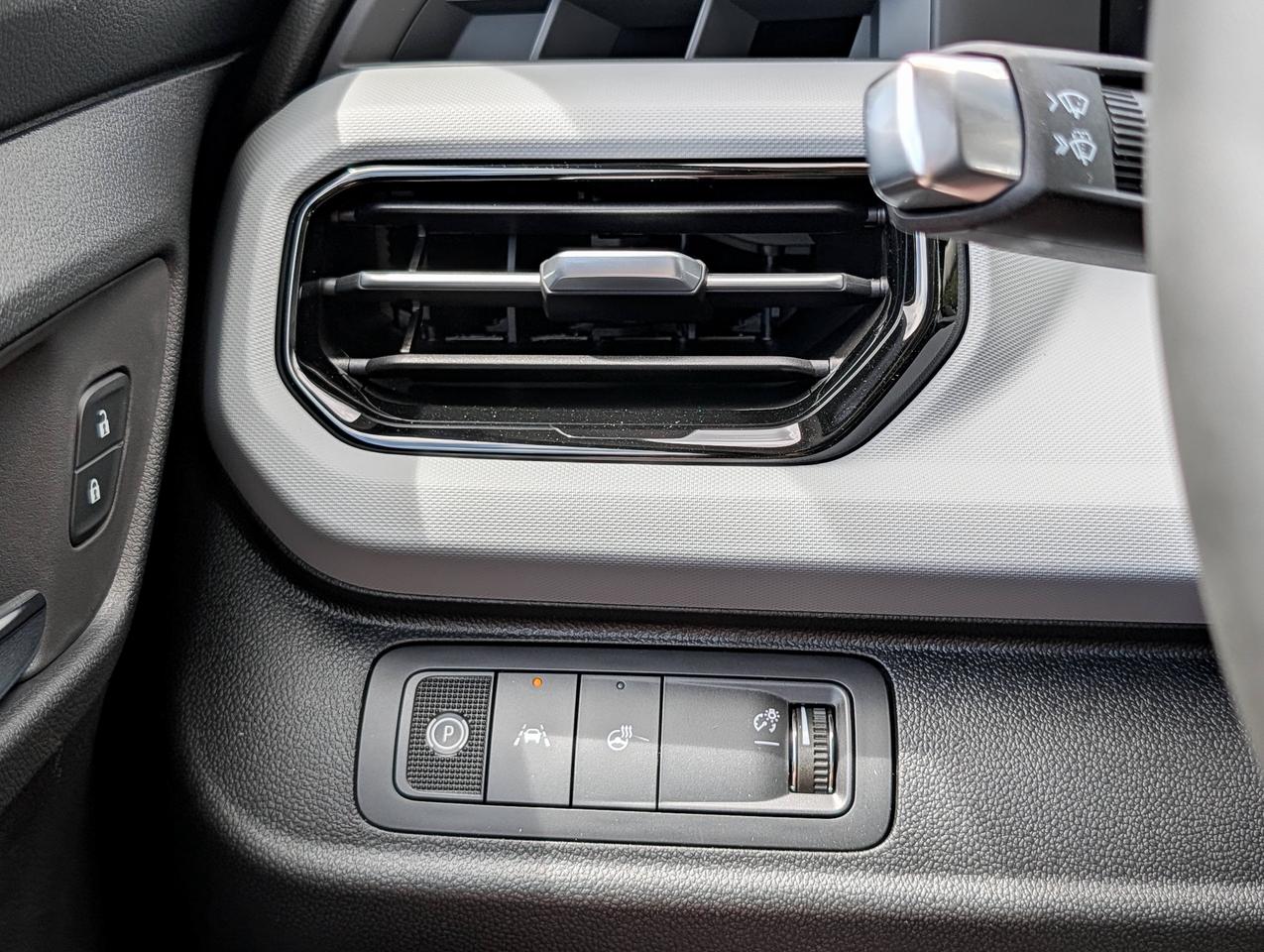 2027 Chevrolet Bolt LT Photo