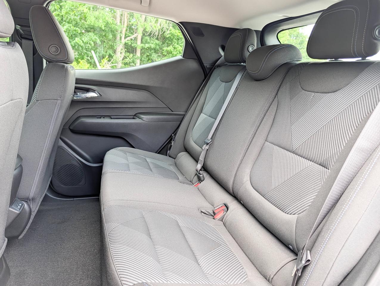 2027 Chevrolet Bolt LT Photo