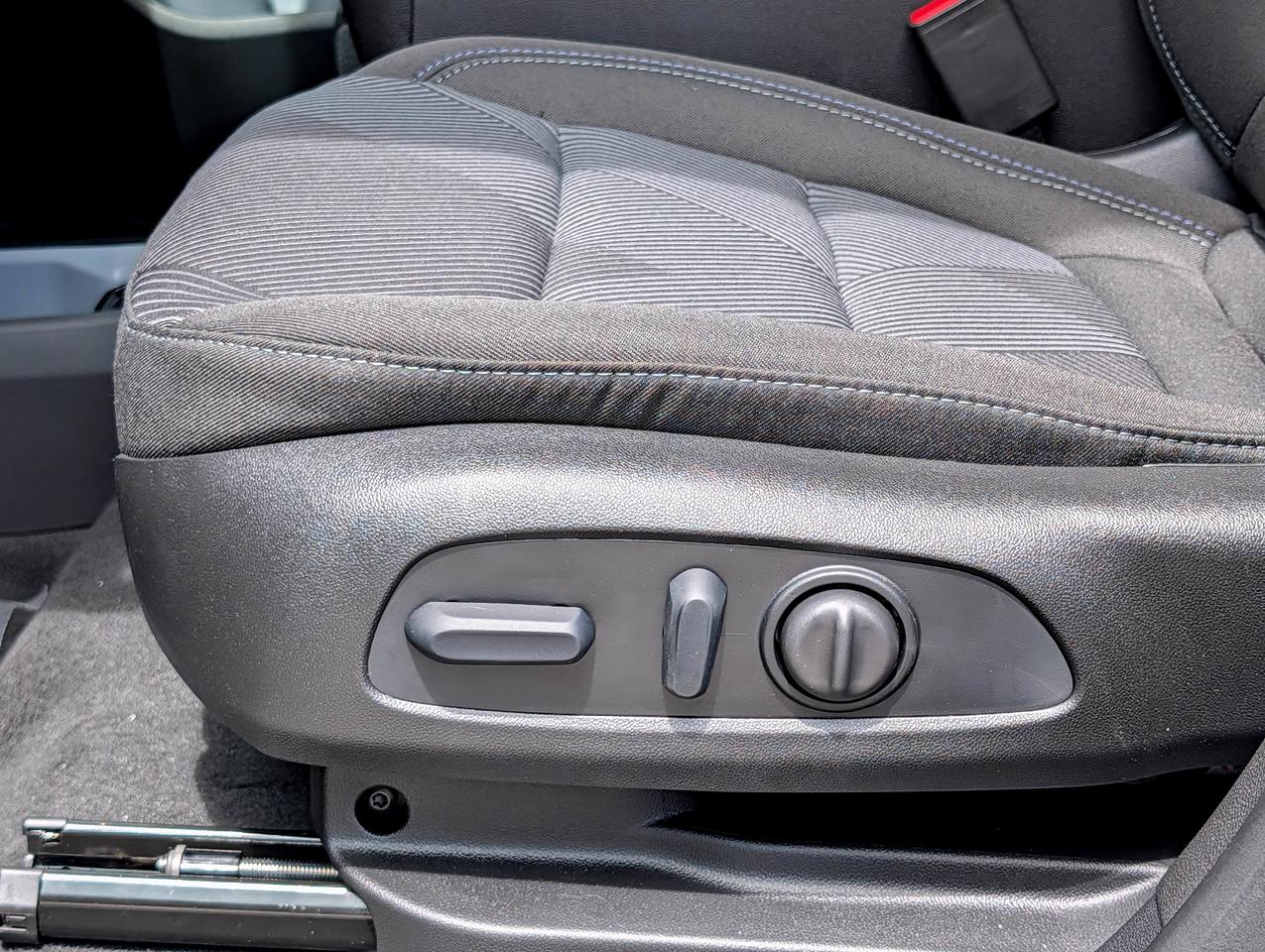 2027 Chevrolet Bolt LT Photo