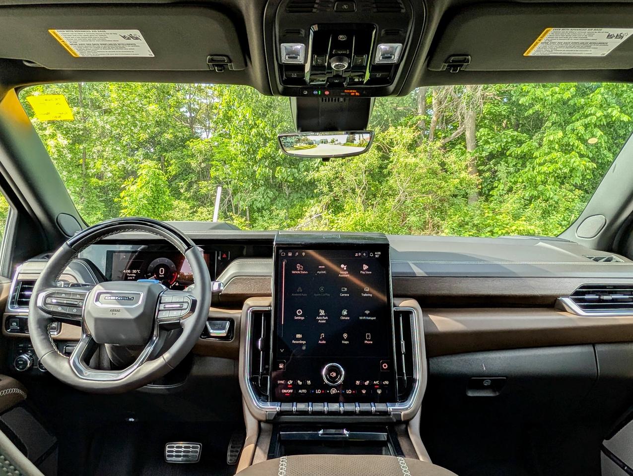 2026 GMC Yukon Denali Ultimate Photo