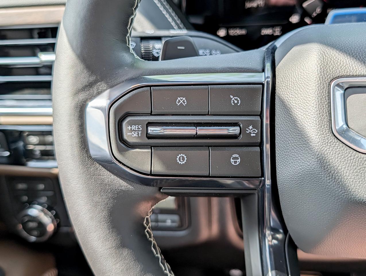 2026 GMC Yukon Denali Ultimate Photo