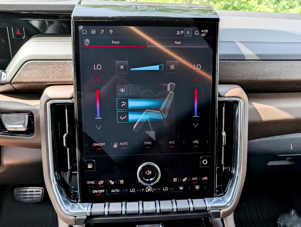 2026 GMC Yukon Denali Ultimate Photo