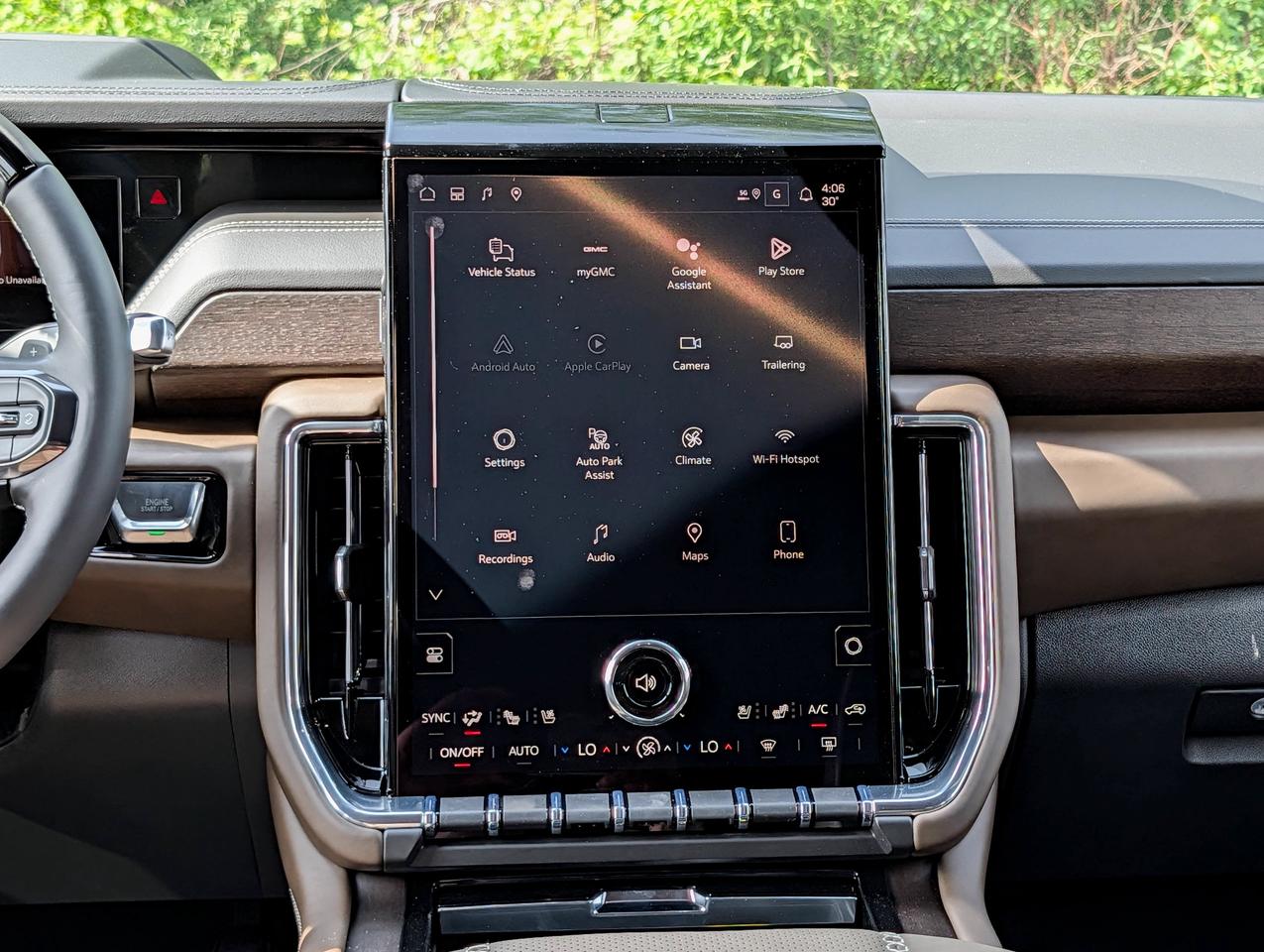 2026 GMC Yukon Denali Ultimate Photo